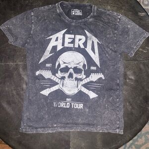 Aero World Tour Skull Graphic Tee